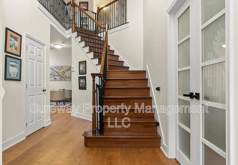 41 Rutgers Ln — Photo 4