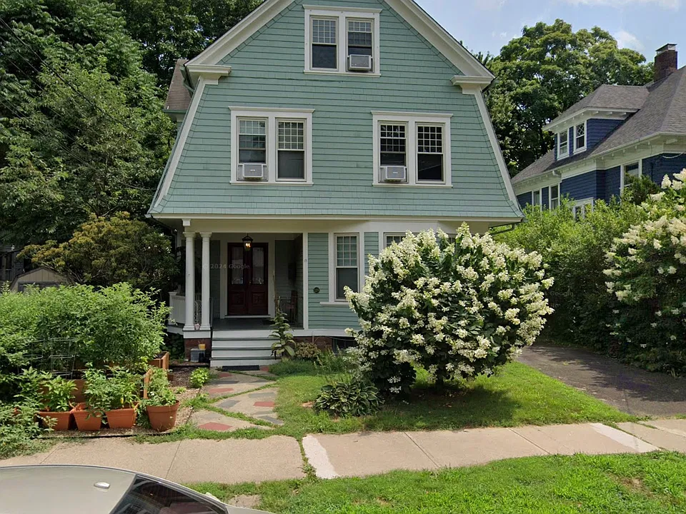 129 Livingston St #1