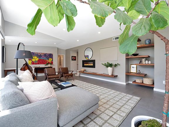 5th image of 2701 Huntington Rd