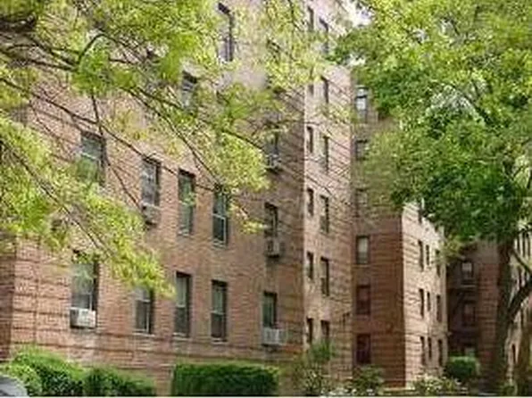2251 Knapp St APT 4K, Brooklyn, NY 11229