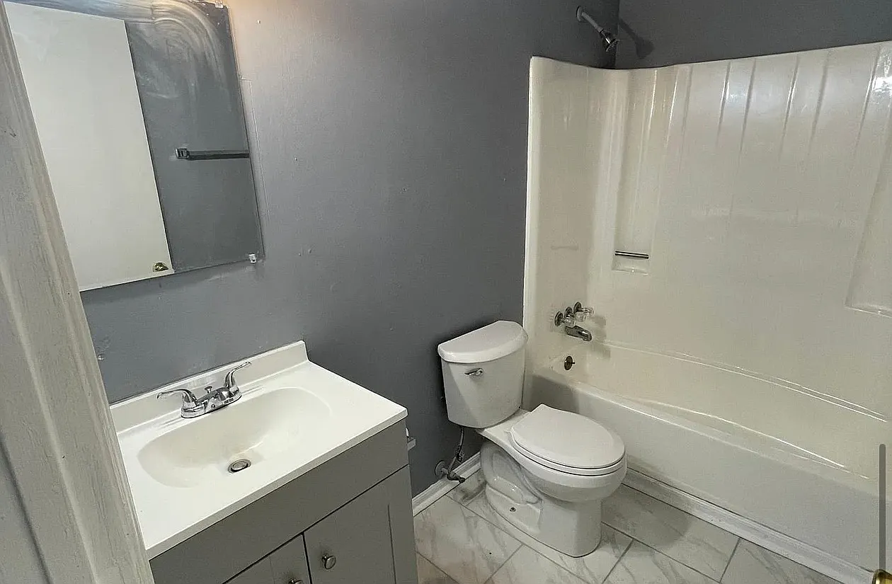 Flanders Apartment — Photo 4