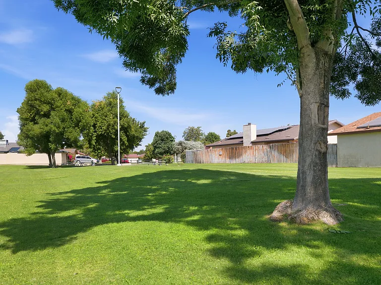 3301 Park Bend Ct — Photo 17