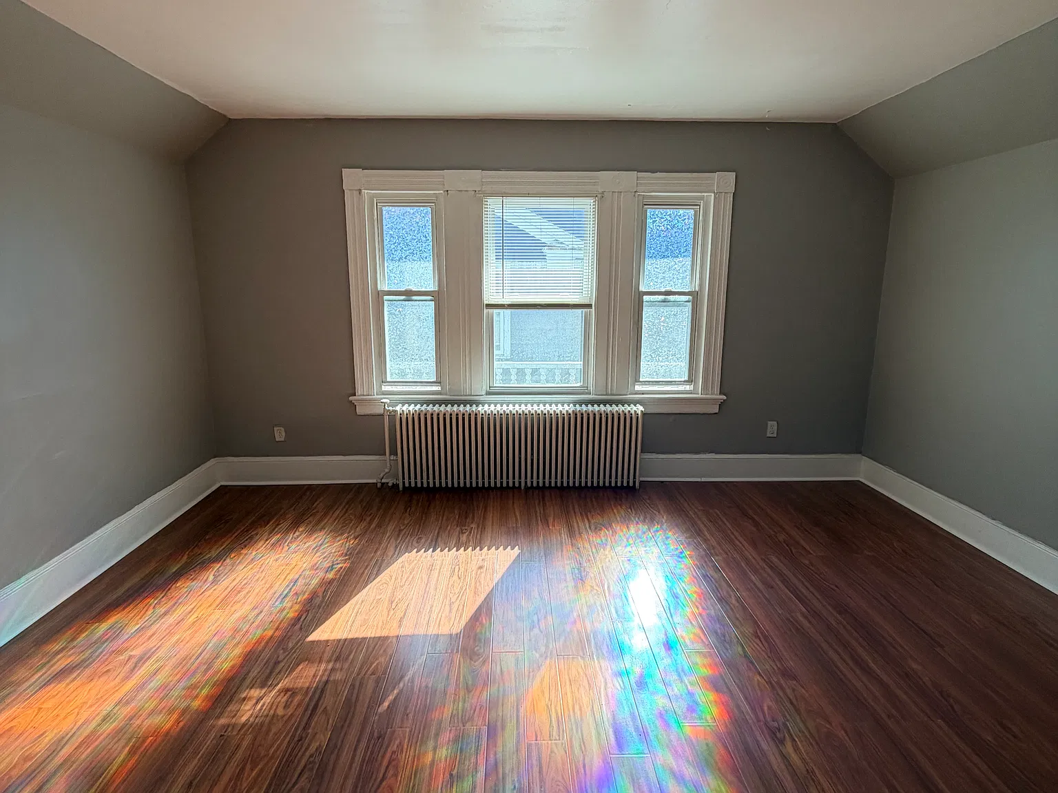 3 bed, $1,850 — Photo 3