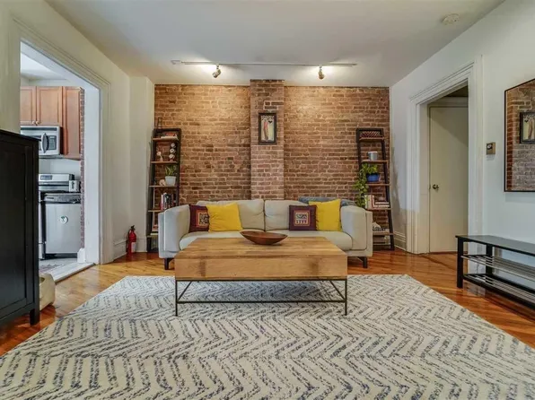 138 Garden St, Hoboken, NJ 07030