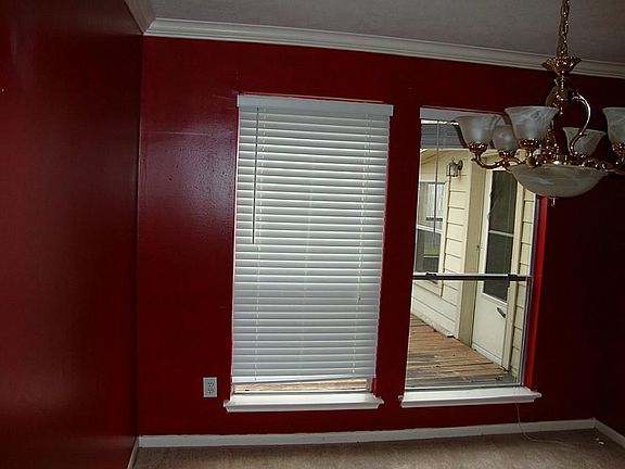 3rd image of 9303 Marblemount Dr