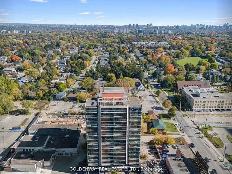 5949 Yonge St #808 — Photo 4
