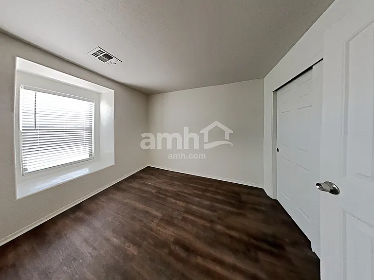 6335 W Branham Ln — Photo 15