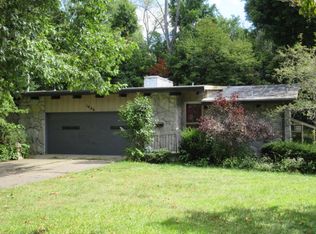 1046 Oak Hill Cir, Ashland, OH 44805