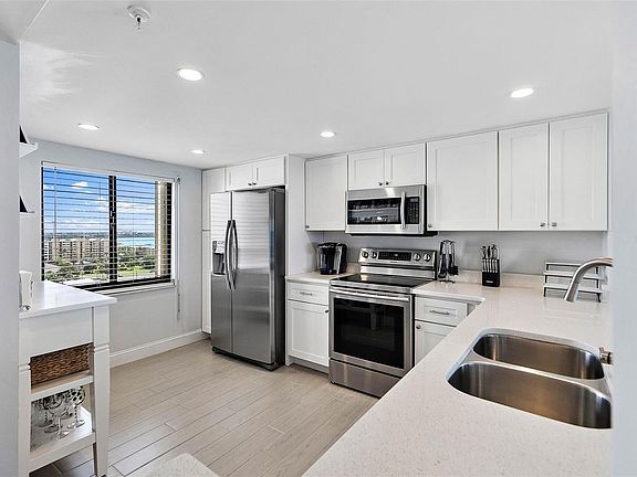 5th image of 15000 Gulf Blvd APT 1201