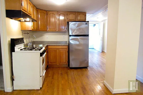 Rented by Halstead Real Estate | media 22