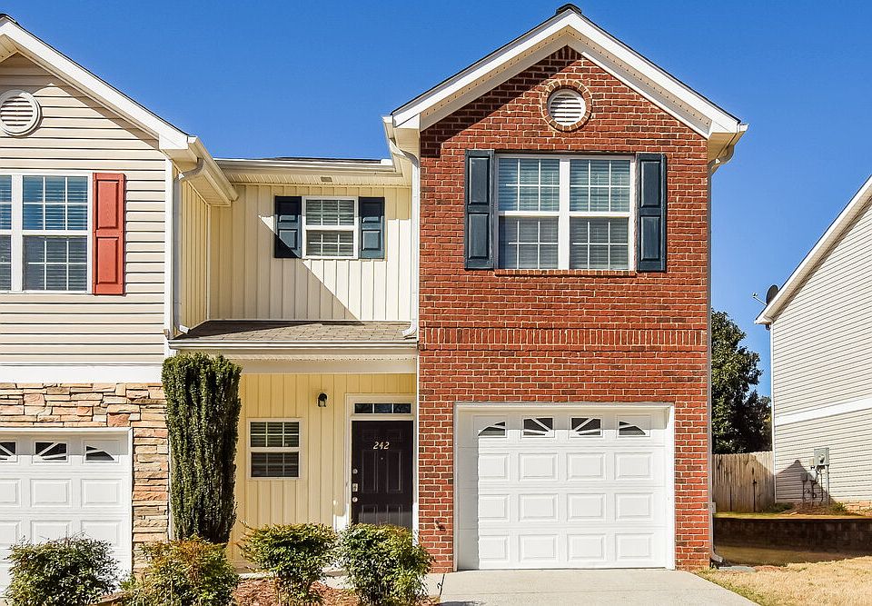 1st image of 242 Derby Ct