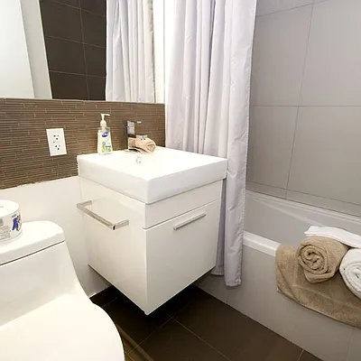 Rented by Nooklyn NYC LLC | media 21