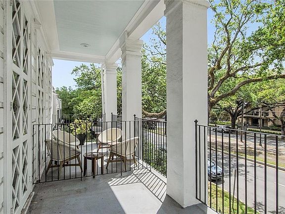 3rd image of 2619 Saint Charles Ave #A