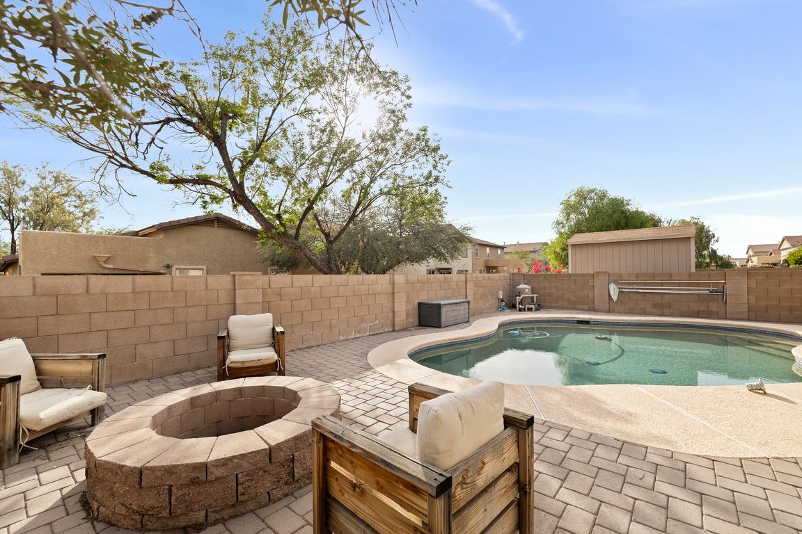 next background image