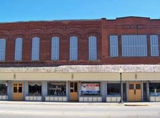 304 E California St, Gainesville, TX 76240