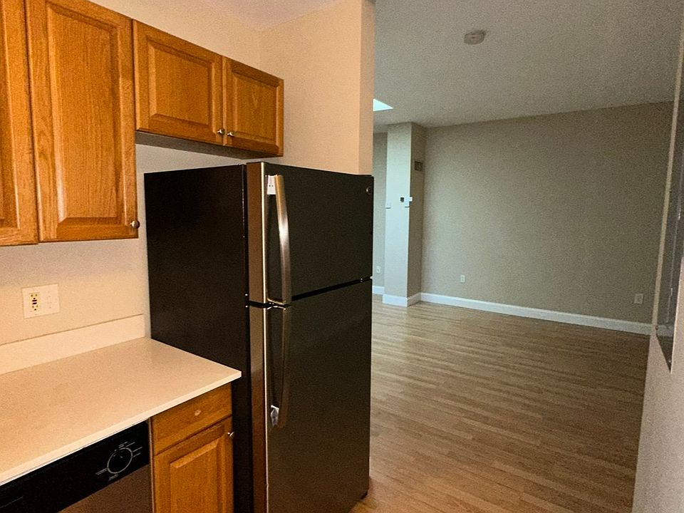 2nd image of 308-310 Shirley St