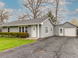 17824 W Twin Lakes Blvd, Grayslake, IL 60030