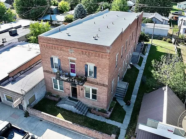 10 S Woodard Ave #J, Absarokee, MT 59001