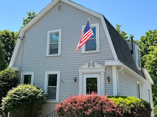 65 Oak St, Lexington, MA 02421