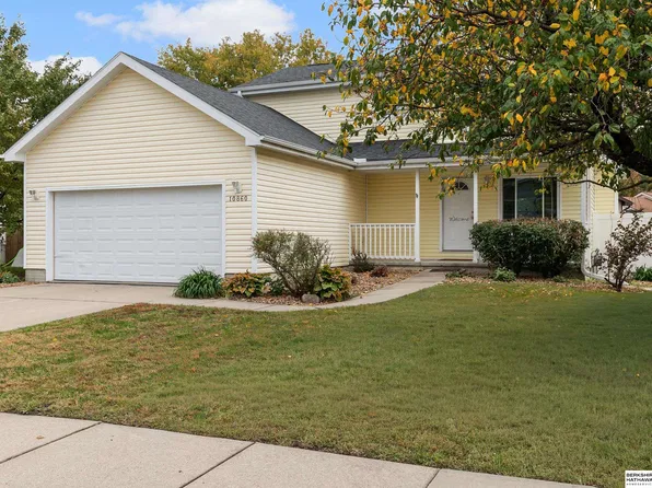 10860 N 136th St, Waverly, NE 68462