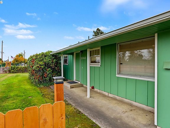 4th image of 35865 Riverside Dr