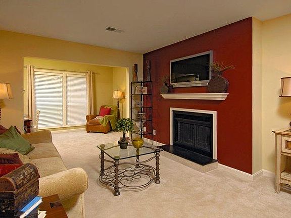 3rd image of 3176 Summit Square Dr APT D5