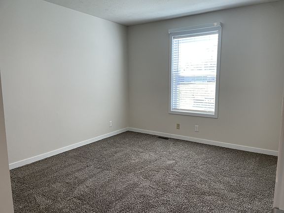 5th image of 2050 Four Seasons Dr #108