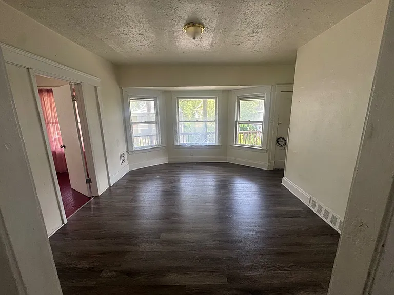 14012 Scioto Ave, East Cleveland — Photo 3