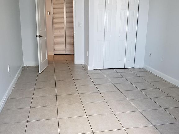 5th image of 850 N Miami Ave APT 903
