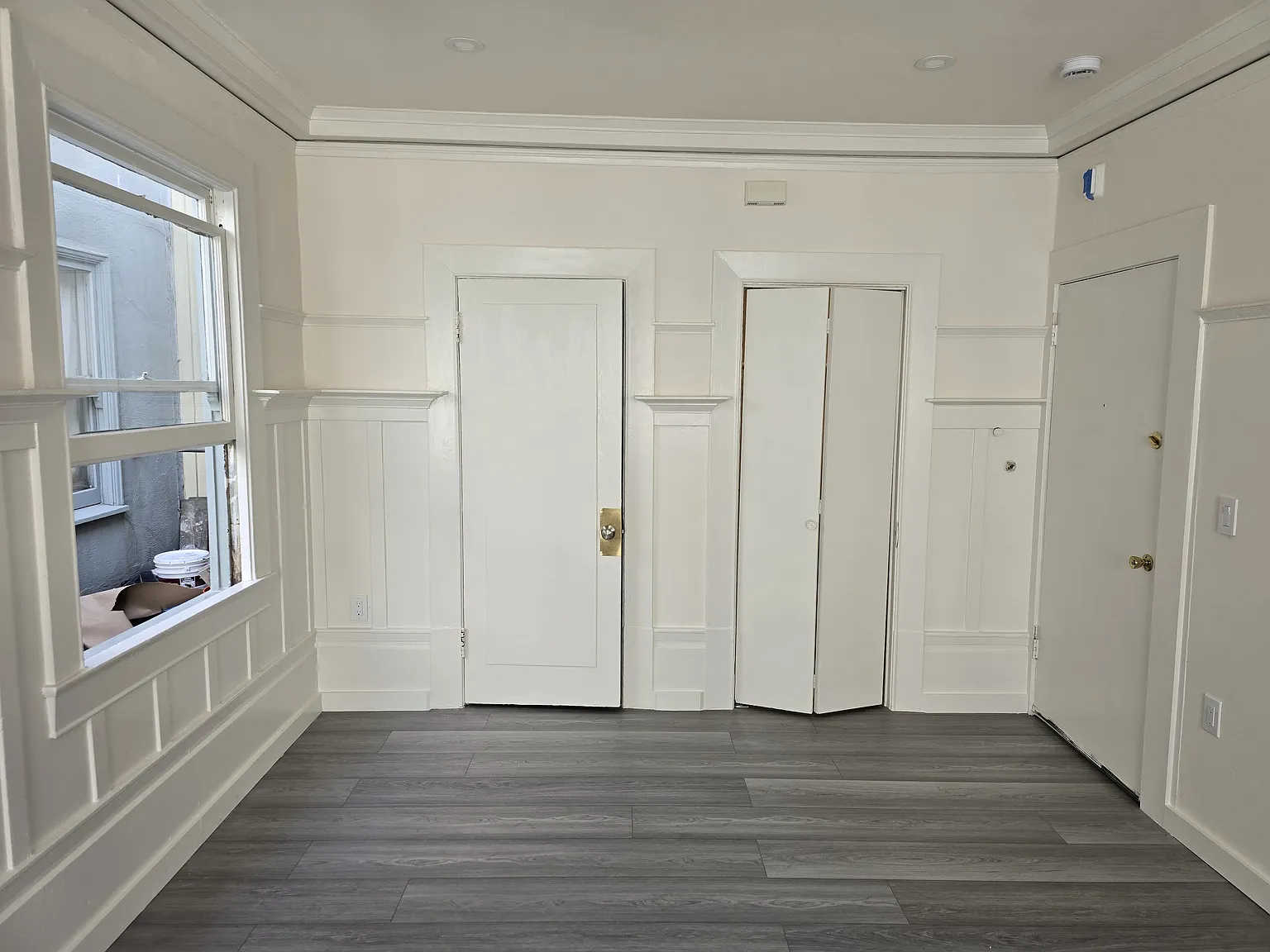 Studio, 330 sqft, $2,550 — Photo 2