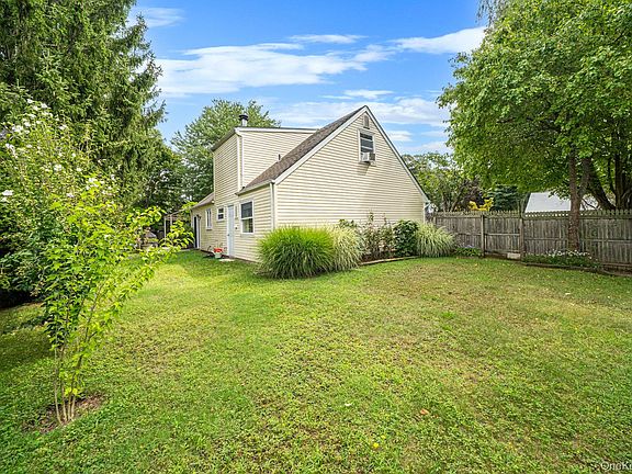 5th image of 4 Highview Lane