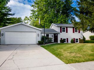 7820 Wishingwell Ct, Fort Wayne, IN 46815