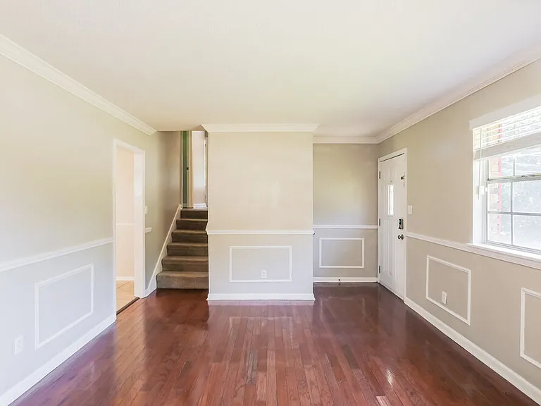 1760 Sonia Dr — Photo 7