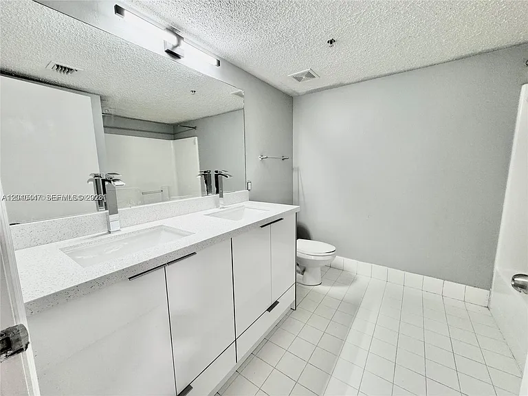 9907 Westwood Dr #242 — Photo 11