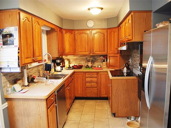 5th image of 3371 Lakeview Blvd