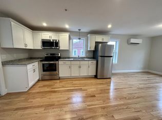415 Danforth St APT 1, Taunton, MA 02780
