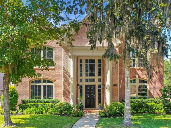 1207 Maple Bough Ct, Sugar Land, TX 77479