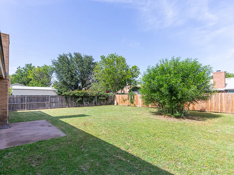 1733 Chucker Ct — Photo 25