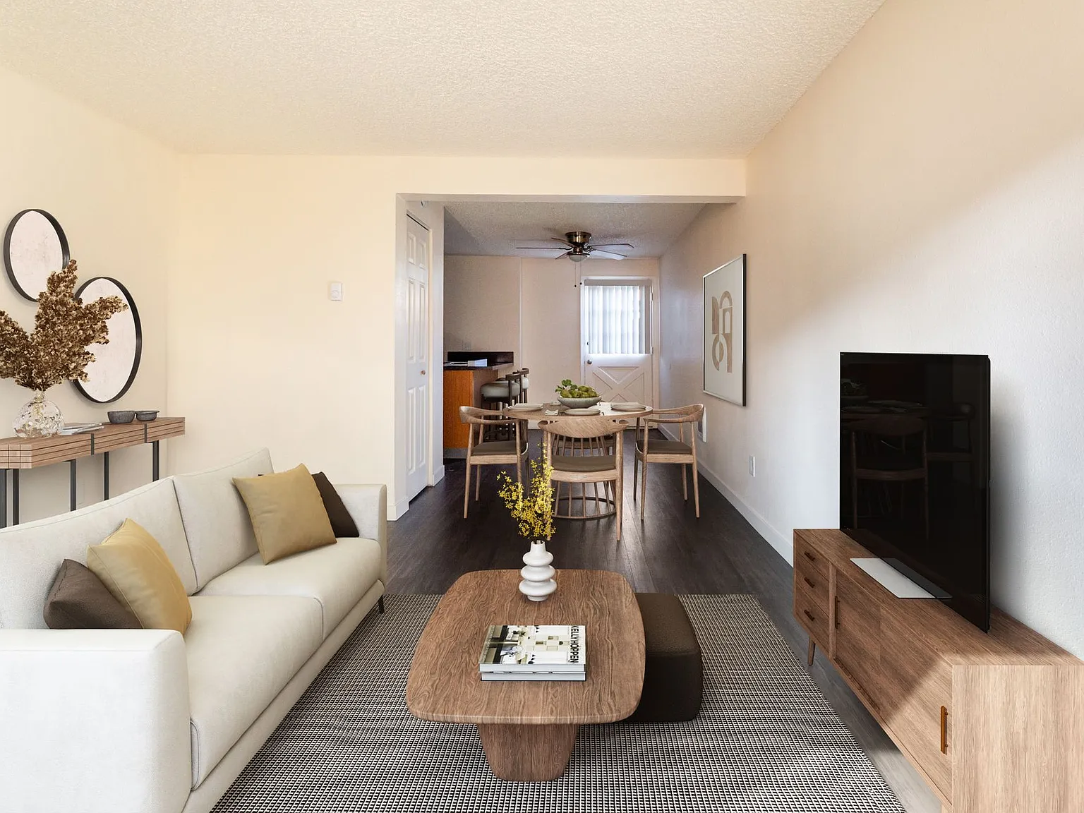 Manchester Square Apartments — Photo 2