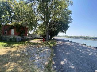121 River Rd, Smithland, KY 42081