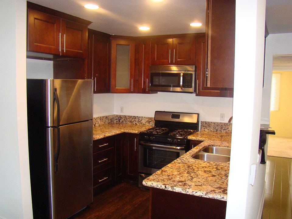1st image of 11150 Glenoaks Blvd Unit 34