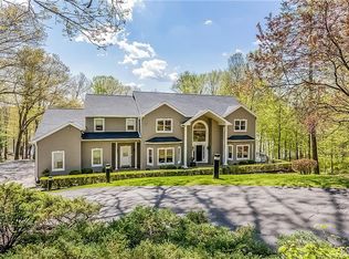20 Deerfield Rd, Brookfield, CT 06804