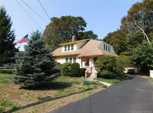 10 Lincoln St, Niantic, CT 06357