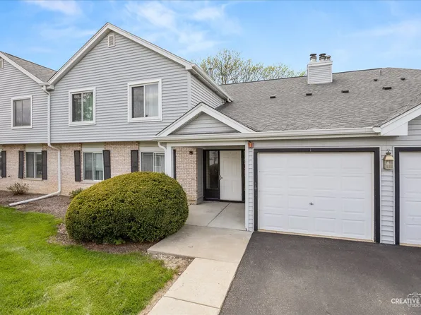 7020 Brighton Ct APT 204, Woodridge, IL 60517