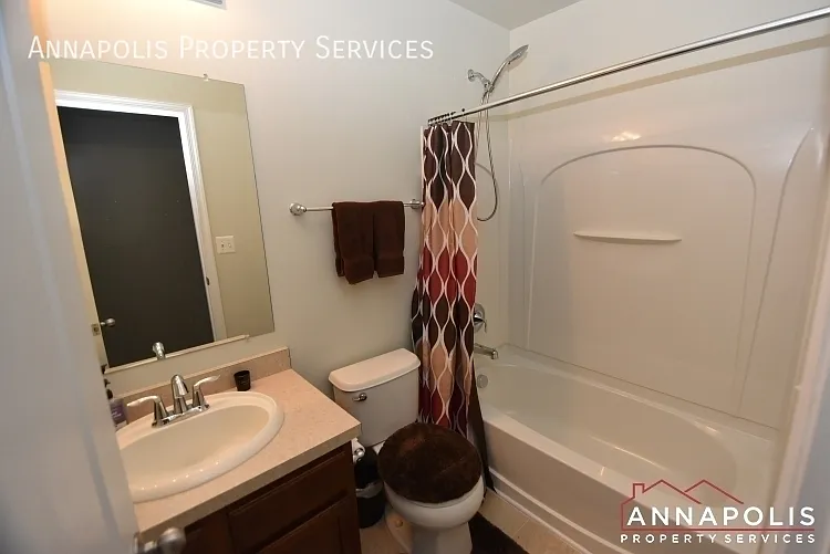 807 Croggan Cres — Photo 11