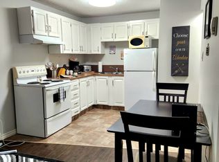 4752 55th St #2, Red Deer, AB T4N 2J1