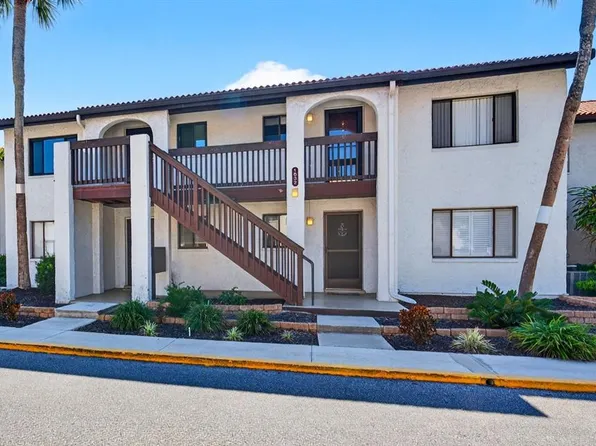 1632 Stickney Point Rd APT 201, Sarasota, FL 34231