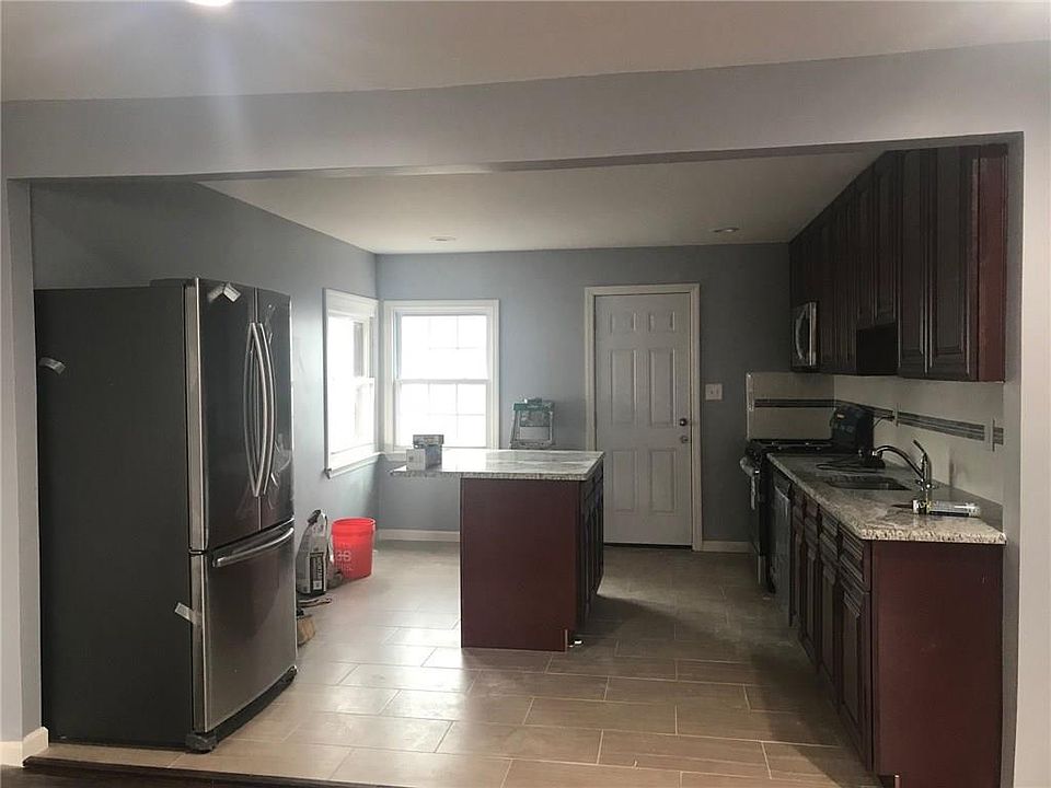 2nd image of 16 Richmond Rd