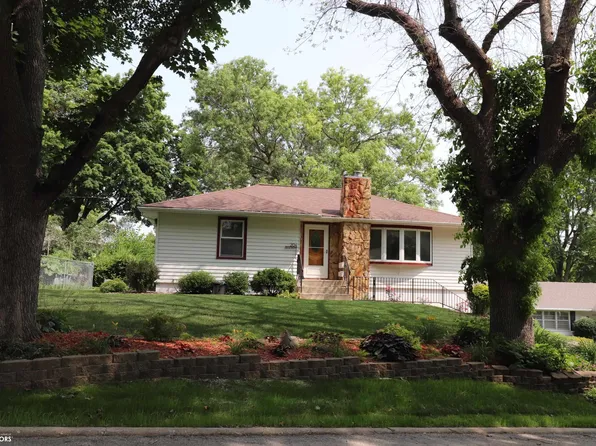 204 Ridge Rd, Atlantic, IA 50022