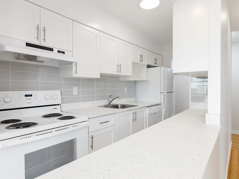 840 Broughton St #1001 — Photo 18